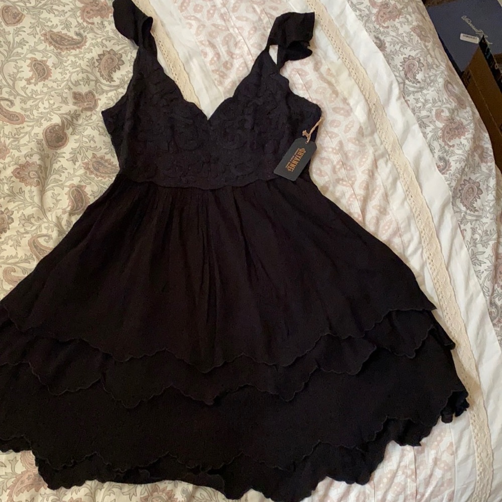 Shyanne black dress